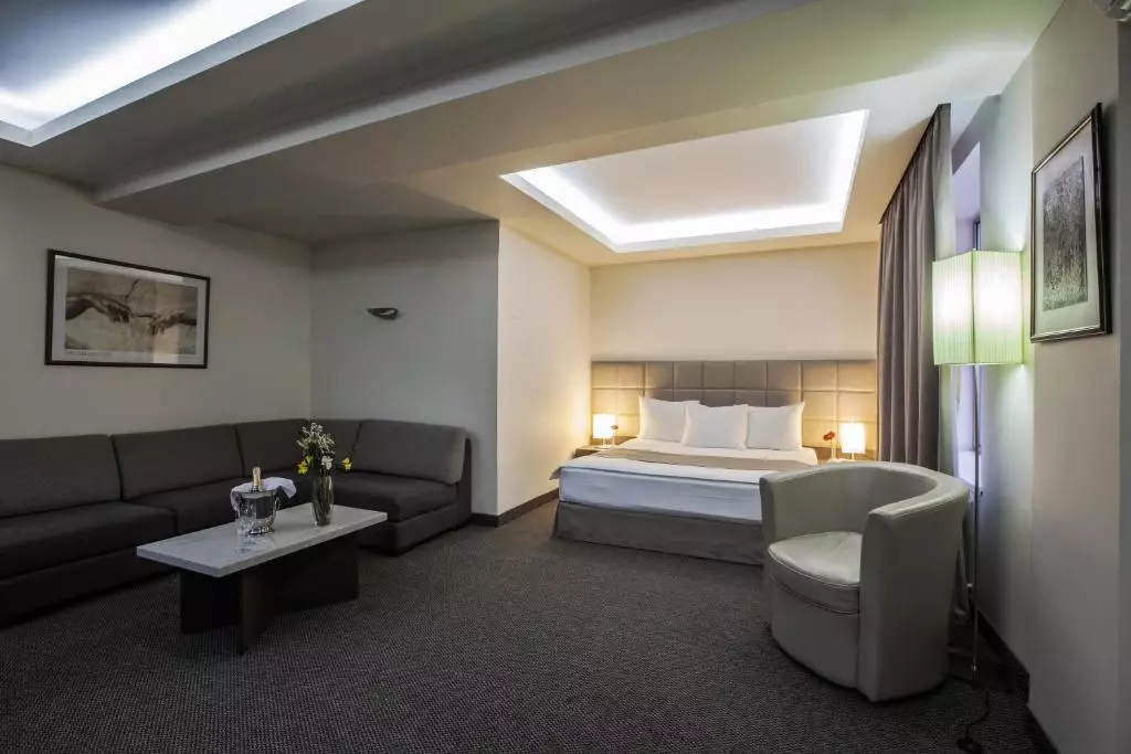 Aviatrans Hotel